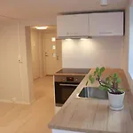 דירה Stylish Flat - Lush Garden Views *